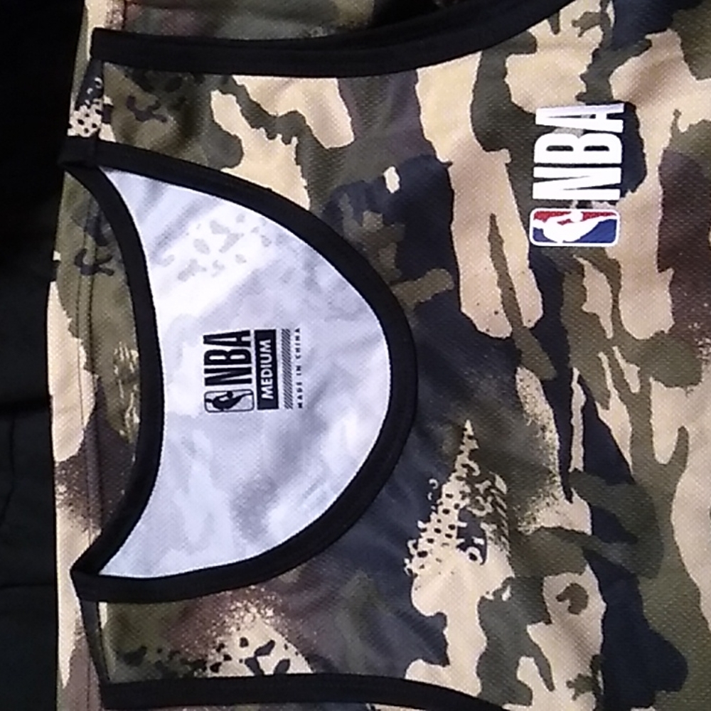 NBA Green Camo Men's Tank Top ( M) - Picture 9 of 10